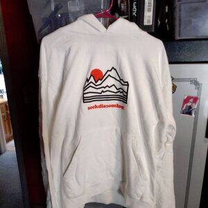 NWOT Seek Discomfort hoodie Size large